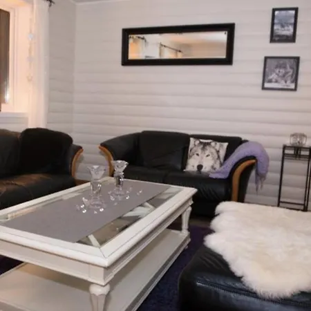 On Whaleisland * Eidkjosen