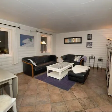 アパート On Whaleisland